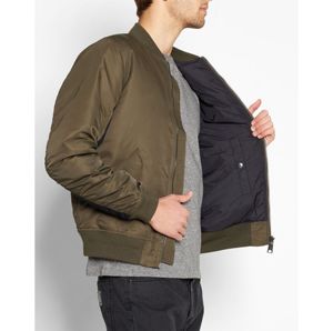 Veste bomber streetwear tendance avec poche zippée pour homme, logo personnalisé, coupe-vent pour homme, veste de haute qualité pour homme - Product Image 3