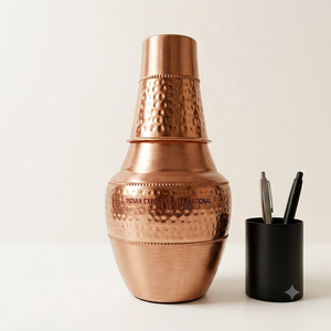 Jarra de agua de cobre puro, martillada a mano, con tapa tipo vaso. (Cobre Puro Certificado) - Product Image 1