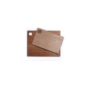 Planche à découper en bois massif, planche à découper naturelle faite à la main, planche de service rustique pour la cuisine, pour la préparation quotidienne des aliments - Product Image 2