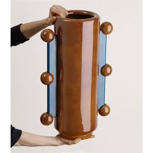 Vase à fleurs en métal abstrait moderne, vase décoratif en fer géométrique nordique pour la décoration de table de salon de luxe - Product Image 3