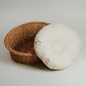 Lit pour animaux de compagnie rond en rotin tissé à la main avec coussin, confortable et doux, pour chat et chien, en osier naturel, fauteuil pour animaux de compagnie, confortable, écologique, fait à la main - Product Image 2