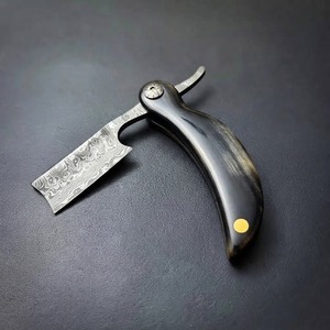 Single Blade <b>Razor</b> With Damascus Steel Blade And Buffalo Horn Handle For Face and <b>Head</b> Shaving - Product Image 3
