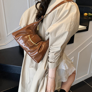 Bolsos de verano y primavera al por mayor de A+Factory, surtidos para mujer, de piel sintética, bolsos cruzados de hombro para mujer, bolsos amarillos de moda para mujer - Product Image 1