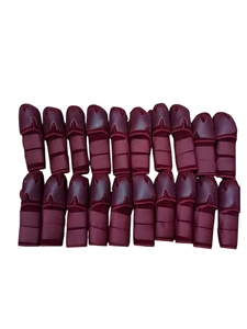 Botas de neopreno negras para caballos, protectoras de tendones para exteriores, producto para el cuidado equino, juego de cuatro, con dos botas delanteras y dos traseras. - Product Image 4