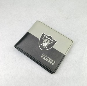 กระเป๋าใส่บัตรพิมพ์ลายทีมฟุตบอล หนัง PU สำหรับผู้ชาย ป้องกัน RFID ของขวัญส่งเสริมการขาย พวงกุญแจสะสม - Product Image 3