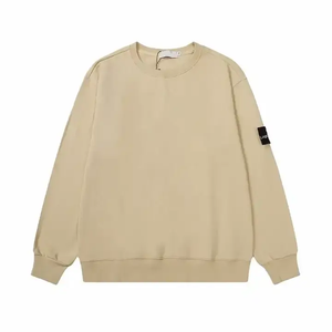 เสื้อสเวตเตอร์ไหมพรมแคชเมียร์สีดำสำหรับผู้ชาย มีฮู้ด แต่งโลโก้แบบวินเทจที่แขนซ้าย สีพื้น แขนปกติ เหมาะสำหรับใส่ในฤดูหนาว ทำจากผ้าขนสัตว์ - Product Image 6