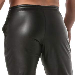 Shorts longs noirs style cuir pour homme, coupe ajustée, sexy, pour clubwear et soirée, bas de tenue tendance - Product Image 6