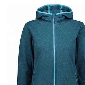 Veste softshell à capuche pour femme de haute qualité avec logo personnalisé, respirante, coupe-vent, imperméable et matelassée, idéale pour la randonnée hivernale - Product Image 2