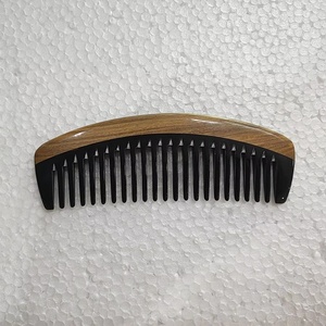 Venta caliente Peine de cuerno de búfalo único Peine de pelo de cuerno completamente natural de alta calidad Mejor producto al por mayor - Product Image 1