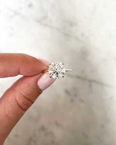 Bague de mariage personnalisée en or 10k 14k 18k avec diamant de laboratoire rond de 3 carats, sertie à griffes, style halo, vente en gros directe du fabricant, CVD - Product Image 4