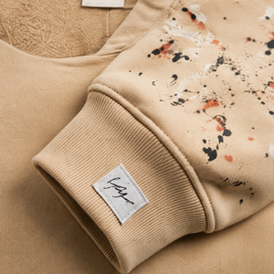 เสื้อฮู้ดดี้โอเวอร์ไซส์สีเบจทรายแบบสั่งทำพิเศษสำหรับ OEM พิมพ์ลายศิลปะนามธรรมด้านหลัง แขนเสื้อแบบสาดสี สไตล์สตรีทแวร์ทรงบ็อกซี่ - Product Image 4