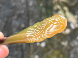 กิ๊บติดผมทำมือจากเขาสัตว์ เรียบหรูและมีสไตล์สำหรับผู้หญิง - Product Image 3