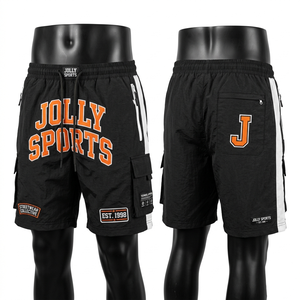 กางเกงขาสั้นผู้ชายแบบวินด์เบรกเกอร์ ผ้าโพลีเอสเตอร์นุ่ม 165 GSM สีดำ น้ำหนักเบา ระบายอากาศได้ดี ทรงคาร์โก้ รับสกรีนโลโก้ - Product Image 4