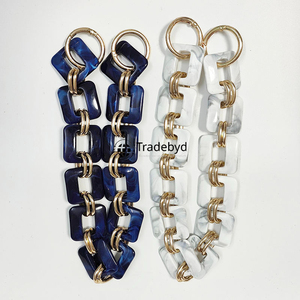 Premium Resin Chain Necklace Offset Handmade Lightweight Waterproof Trendy Statement Jewelry for Women Stylish Fashion - Product Image 6