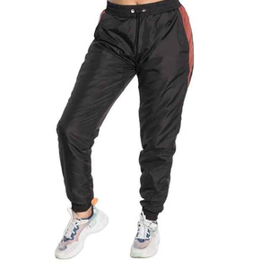 Conjunto Deportivo Personalizado Estilo 2026 para Mujer, Chaqueta Corta con Cremallera y Pantalones Jogger de Nailon Ligero - Product Image 3