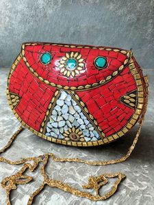 Plated Brass Antique Imitation <b>Clutch</b> <b>Bag</b> with <b>Green</b> and Purple Stone Inlay and Chain Strap <b>for</b> Women Party <b>Wedding</b> Wear Gifts - Product Image 4