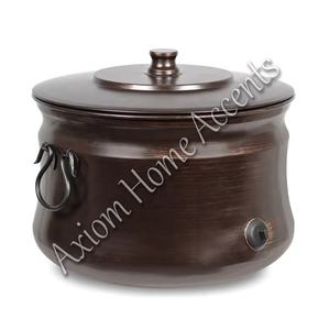 Axiom Home Accents-Olla para manguera de jardín de gran capacidad con tapa y diseño en relieve, ideal para almacenamiento de manguera al aire libre - Product Image 6