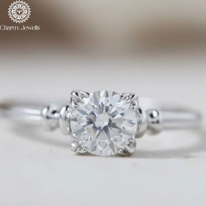 แหวนหมั้นเพชรโมอิสซาไนต์ทรงคุชชั่น Charm_Jewells เงินแท้ 925 ชุบโรเดียม ประดับแบบหนามเตย ดีไซน์คลาสสิกสำหรับผู้หญิง รับรองโดย IGI น้ำหนัก 3 กรัม - Product Image 4