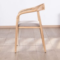 Vandana Urban Form Ensemble de 2 chaises de salle à manger élégantes en acacia avec sièges en tissu beige Vogue