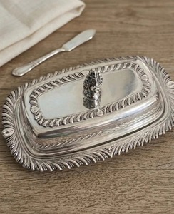 Traditional Style Silver Metal Butter Dish Classic Butter <b>Storage</b> Container For sed For Storing Butter Fresh And Hygienic - Product Image 3