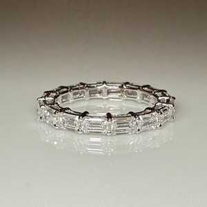 แหวนเพชรทรงบาแกตต์เพาะเลี้ยงในห้องปฏิบัติการ ประดับเพชรเต็มวง สำหรับผู้หญิง ทองคำขาว 10K ของขวัญงานแต่งงาน ของขวัญสำหรับแฟนสาว - Product Image 4