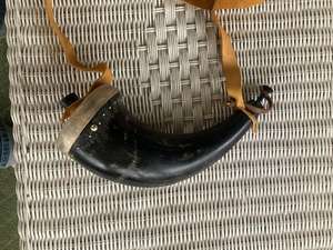 Corne de chasse rustique de qualité supérieure avec sangle de transport en cuir pour le bushcraft, la chasse, le camping et l'équipement de survie en extérieur - Product Image 6