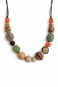 Collar Bohemio Hecho a Mano con Cuentas Geométricas de Vidrio, Cierre y Cadena Chapados en Oro, Joyería de Moda Unisex - Product Image 5
