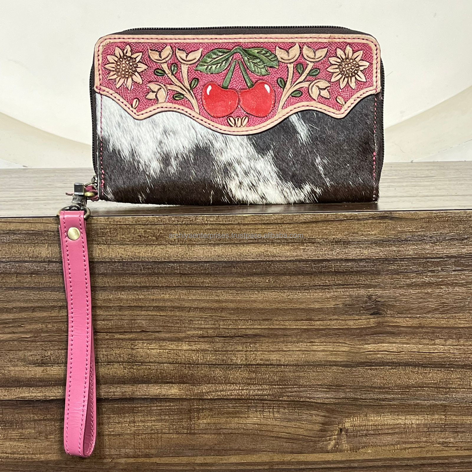 สีน้ำตาล