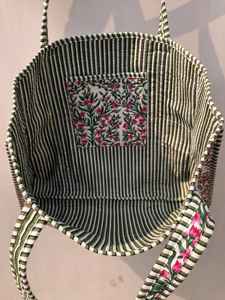 Sac fourre-tout matelassé en coton imprimé fleuri fait main, sac de shopping pour femme, sac de plage avec fermeture éclair, sacs de voyage - Product Image 3