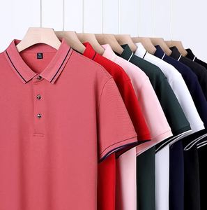 เสื้อโปโลชายพิมพ์โลโก้ตามสั่ง ผ้าฝ้ายระบายอากาศ ทรงเข้ารูป เหมาะสำหรับกอล์ฟ เสื้อลำลองสำหรับเล่นกีฬา คุณภาพสูง แห้งเร็ว แขนสั้น - Product Image 1