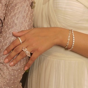 Bracelet cubain élégant en argent sterling 925 serti de diamants Moissanite VVS pour femmes, style luxueux à prix abordable - Product Image 2