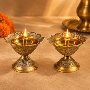 Lampe à huile Akhand Diya en laiton pur pour Pooja Mandir, temple domestique, Diwali Aarti, Deepak traditionnel, décoration spirituelle et religieuse - Product Image 1