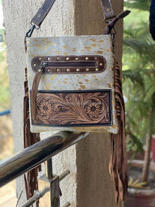 Sac à bandoulière à franges en cuir de vachette métallisé usiné à la main de style occidental Sac à main cartable en cuir véritable de haute qualité pour femmes - Product Image 4