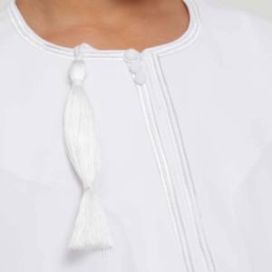 Nouveau design OEM : Thobe/Thawb islamique pour hommes, col montant, manches régulières, en coton, coupe modeste, avec robe assortie pour enfants - Product Image 3