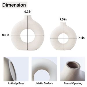 Juego Decorativo de 2 Jarrones de Cerámica Blancos en Forma de Donut, Estilo Boho para Decoración del Hogar, Estilo Urbano y Campestre - Product Image 3