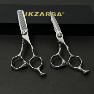 Ciseaux de barbier ergonomiques professionnels en acier inoxydable à haute teneur en carbone pour droitiers, lame tranchante, équipement de coiffure haut de gamme - Product Image 3