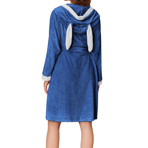 Peignoir unisexe de luxe à capuche et manches longues, style coréen, en polyester respirant, avec cordon de serrage, doux, grandes tailles, personnalisable avec logo - Product Image 3