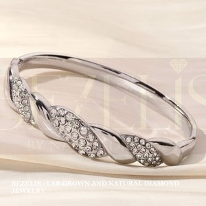 Pulsera de Diamantes Cultivados en Laboratorio con Motivo de Cable Trenzado y Hilo de Oro Trenzado para Mujer - Product Image 5