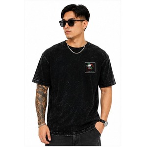 เสื้อยืดวินเทจสไตล์ย้อนยุคฟอกสีแบบแอซิดวอชสำหรับผู้ชาย คอกลม สตรีทแวร์ พร้อมโลโก้ด้านหน้า ผ้าฝ้าย 100% เป็นมิตรต่อสิ่งแวดล้อม - Product Image 1