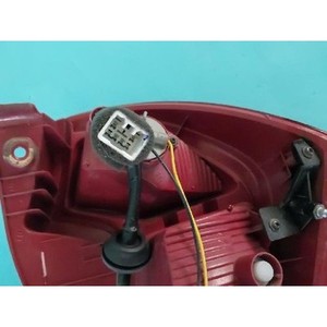 Conjunto de Faro Trasero Derecho para Picanto 2011-2017, Usado, OEM 924021Y000 - Product Image 4