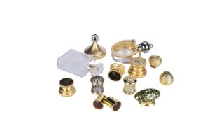 <b>Perfume</b> <b>Bottle</b> <b>30ml</b> with Wood Cap - Product Image 5