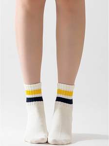 เลกกิ้งออกกำลังกายผู้หญิงเอวสูงผ้ายืดหยุ่นเต็มตัว คุณภาพสูง แห้งเร็ว เป็นมิตรกับสิ่งแวดล้อม ระบายอากาศได้ดี ผลิตจากผ้าสแปนเด็กซ์/ไนลอน 220 กรัม - Product Image 6