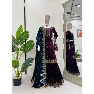 Conjunto de traje XL de diseñador con trabajo de hilo y secuencia - Product Image 3