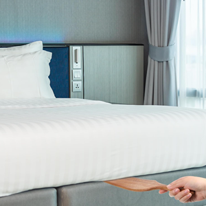 Lève-matelas en bois d'acacia pour changer les draps et les jupons de lit, outil de maintien des draps qui protège votre dos et vos mains, fabriqué au Vietnam - Product Image 6