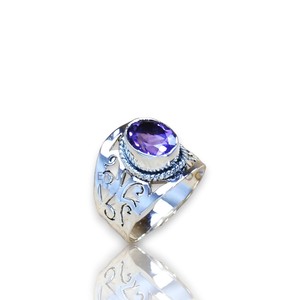 Bague artisanale en argent sterling 925 avec améthyste, sertie dans un cadre, magnifique bijou original pour femme. - Product Image 1
