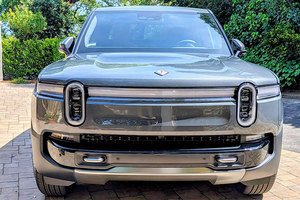 คุณภาพเยี่ยม ราคาดี 100-150 แรงม้า 2025 ริเวียน R1T รุ่น Adventure Edition พวงมาลัยซ้าย รถยนต์มือสอง - Product Image 2
