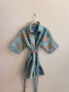 Chaqueta Kantha india vintage hecha a mano, chaqueta bohemia acolchada, chaqueta reversible - Product Image 5