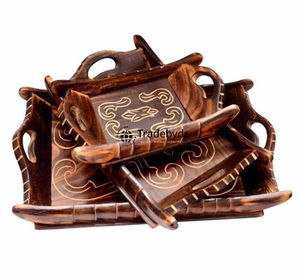 Bandeja de Madera Moderna Hecha a Mano, Plato de Servir Decorativo Premium Móvil para Cocina y Comedor Tradebyd - Product Image 1