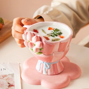 Mug en céramique de haute qualité, mignon et orné de motifs floraux, avec une glaçure lisse et une finition polie. - Product Image 2