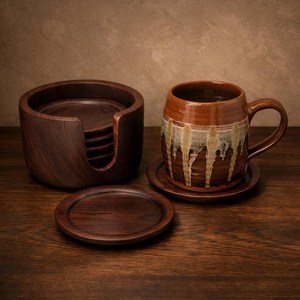 Ensemble de sous-verres en bois élégants et durables, options personnalisables pour bureaux, tables de conférence, zones de réception, offrant une utilité pratique - Product Image 1
